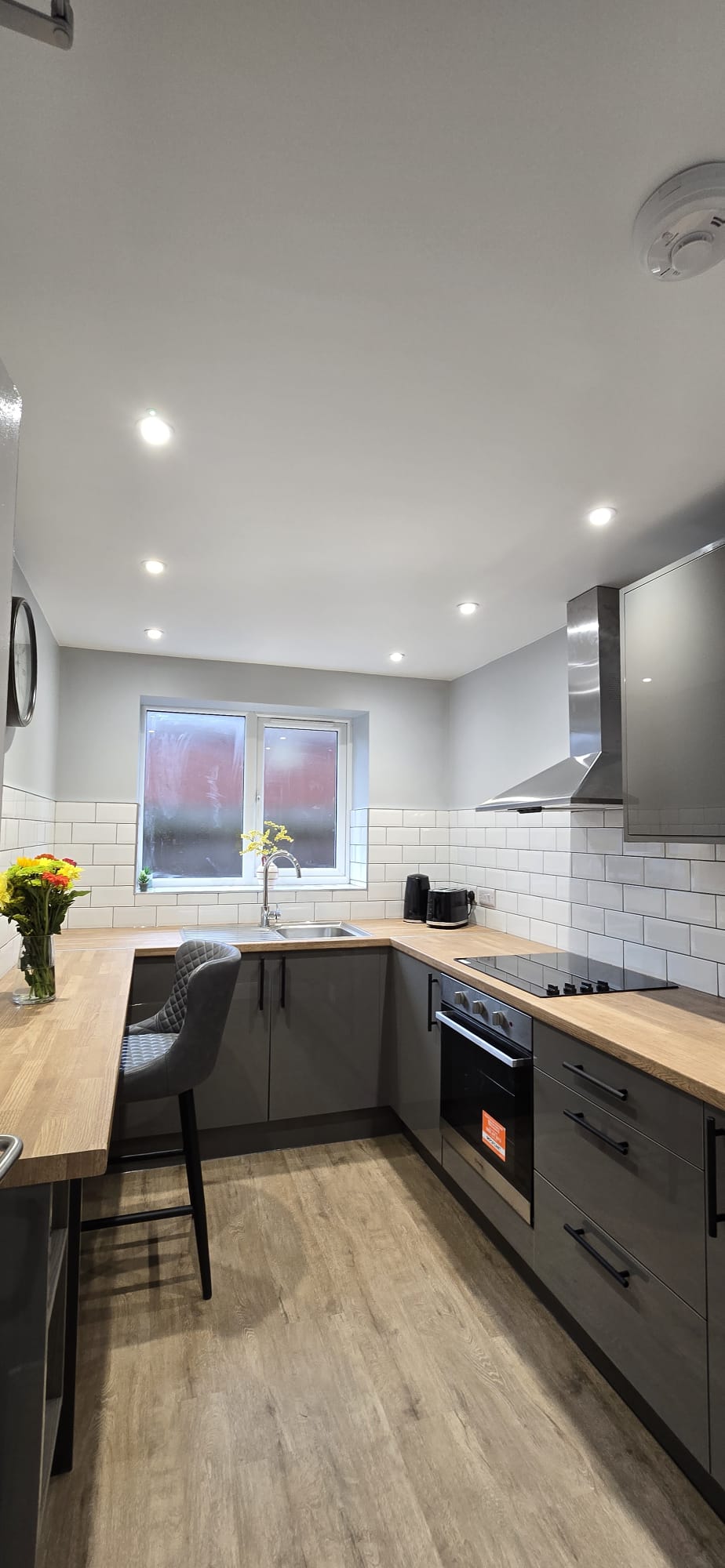 Kitchen spotlight installation